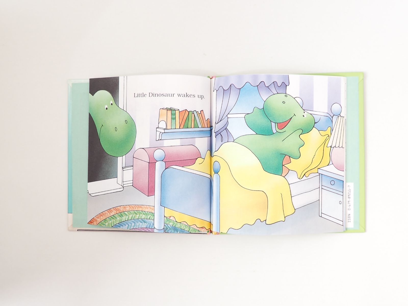 美品】英語絵本 洋書 Time for School, Little Dinosaur - メルカリ