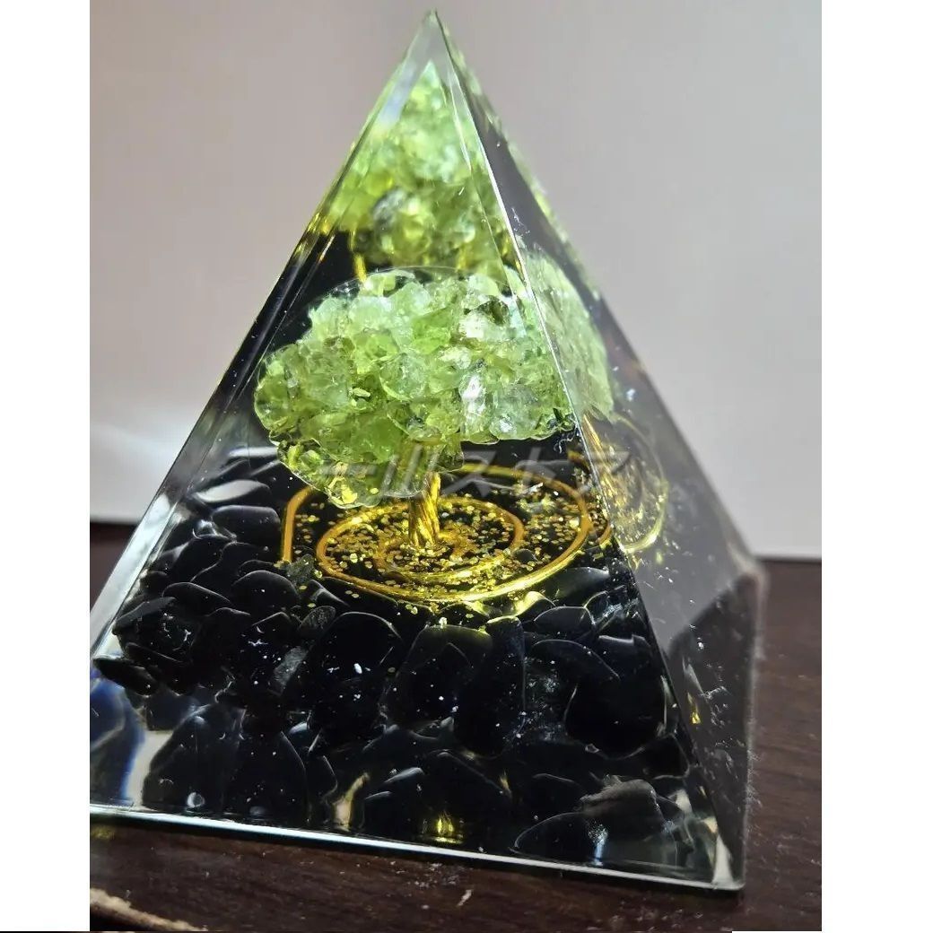 オルゴナイト 神秘 ピラミッド エネルギー スピリチュアル