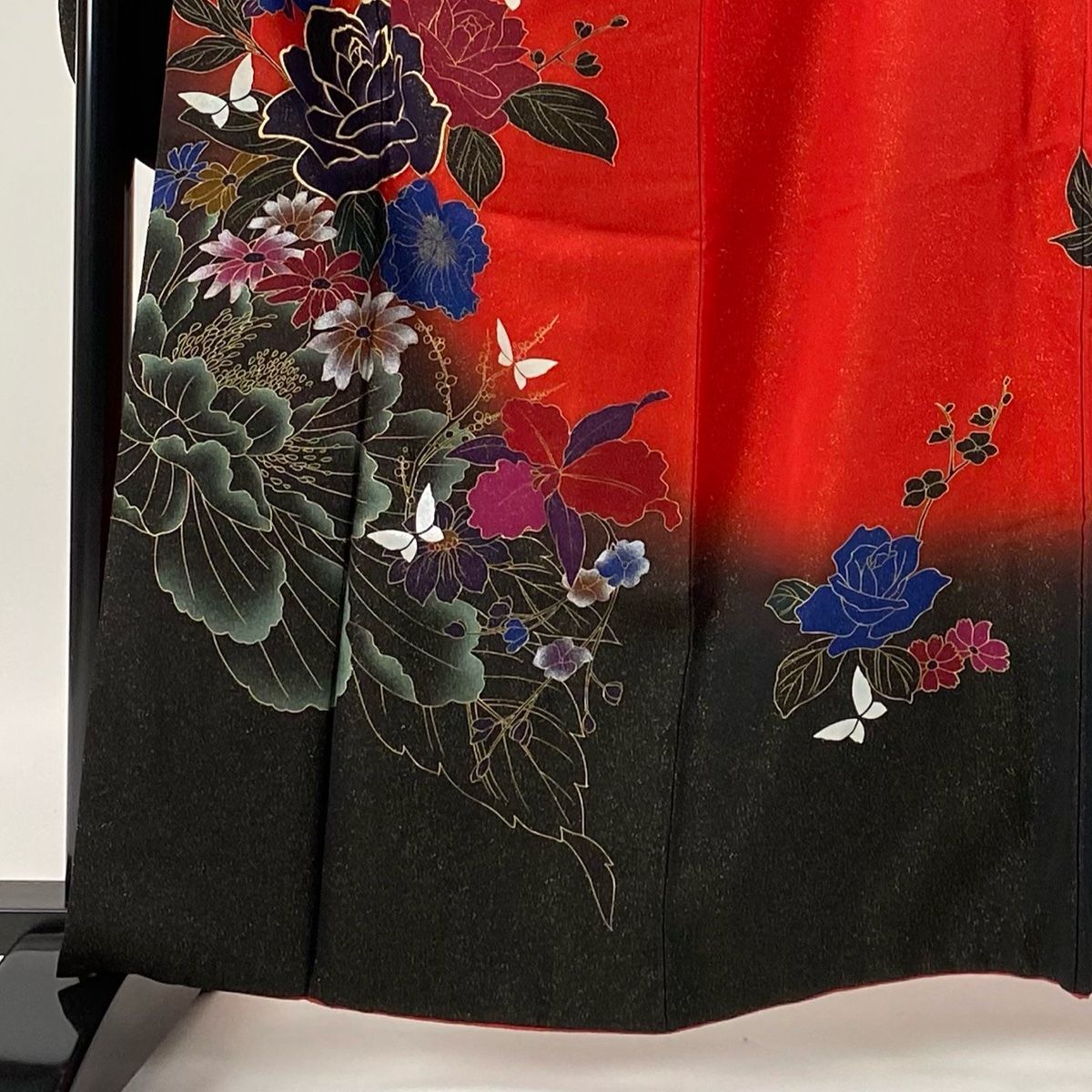 振袖 身丈160cm 裄丈68cm L 袷 草花 蝶 金通し 染め分け 赤 正絹