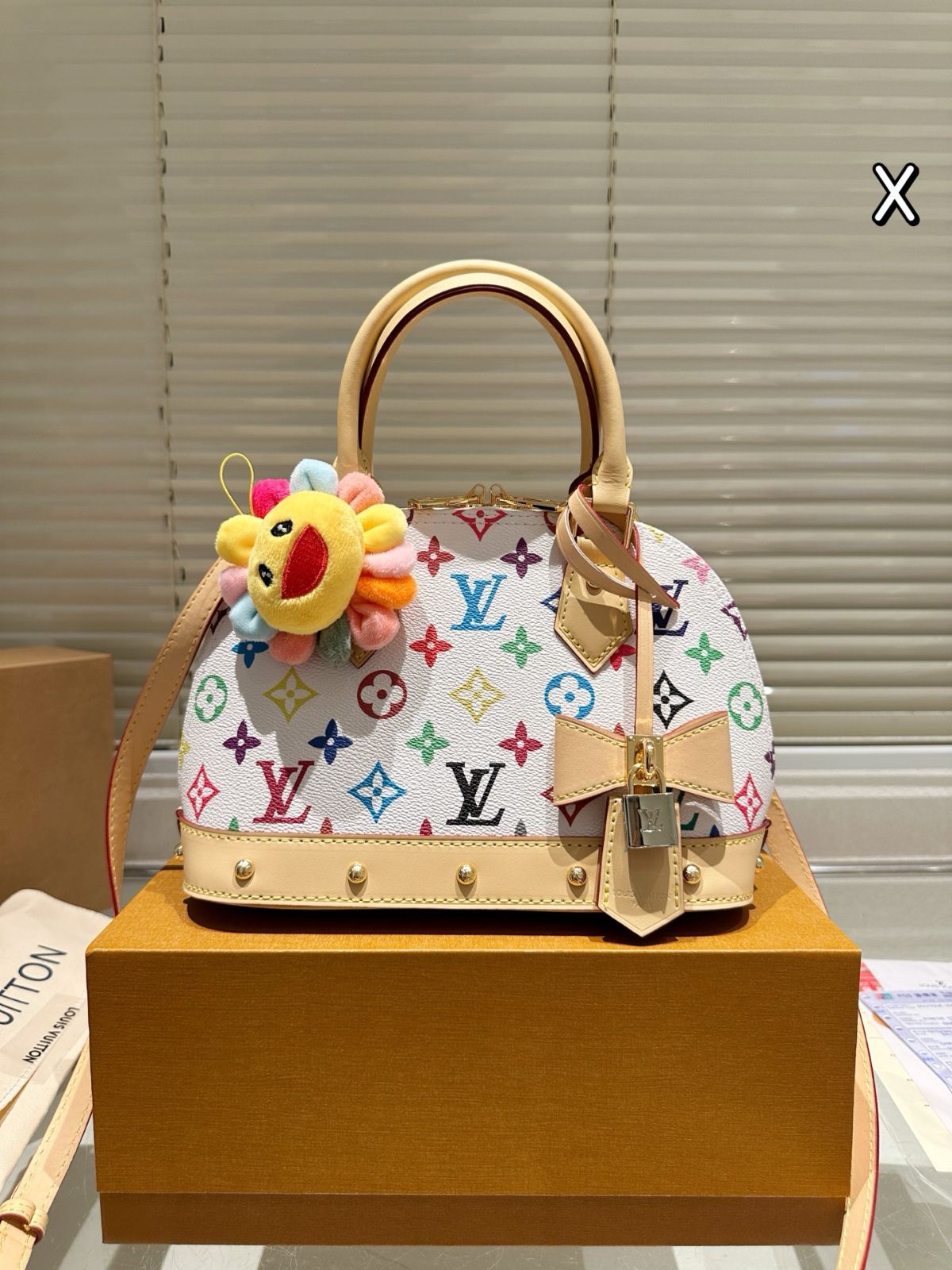 今日 LV x Takashi Murakami Alma BB Epi Leather Bag ルイ ヴィトン 村上隆 アルマ BB エピ レザー バッグ-WTO輸入3