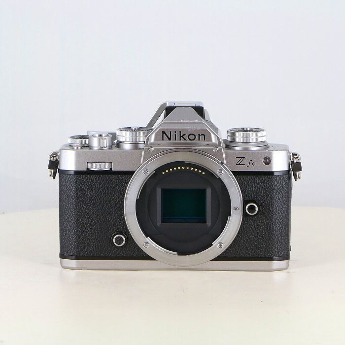ニコン Nikon Z fc ボディ シルバー