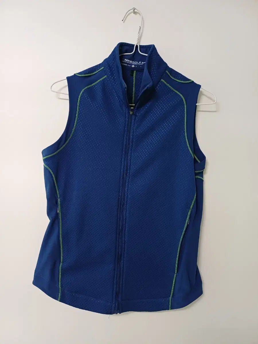 レディース NIKE GOLF(ナイキゴルフ) 季節の変わり目 冬 ベスト (ストレッチ90)