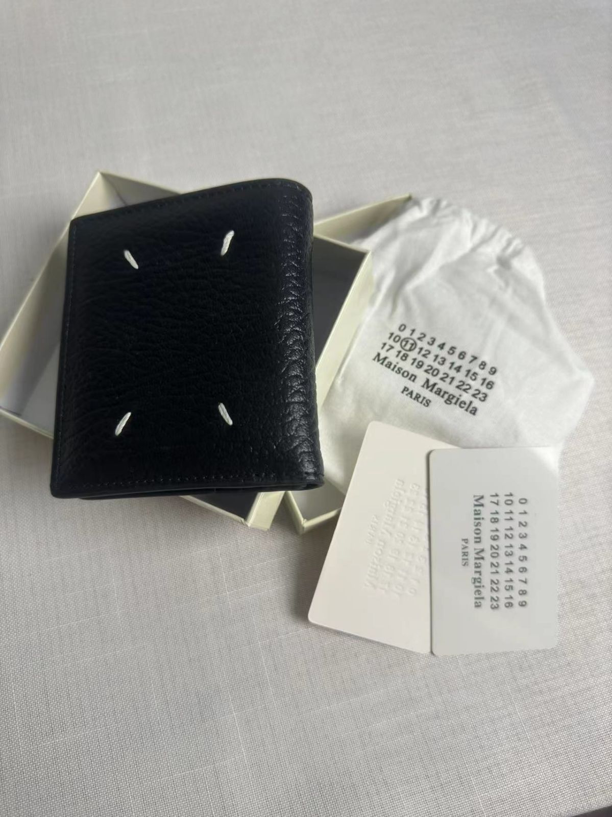 二つ折り財布 コンパクト財布
