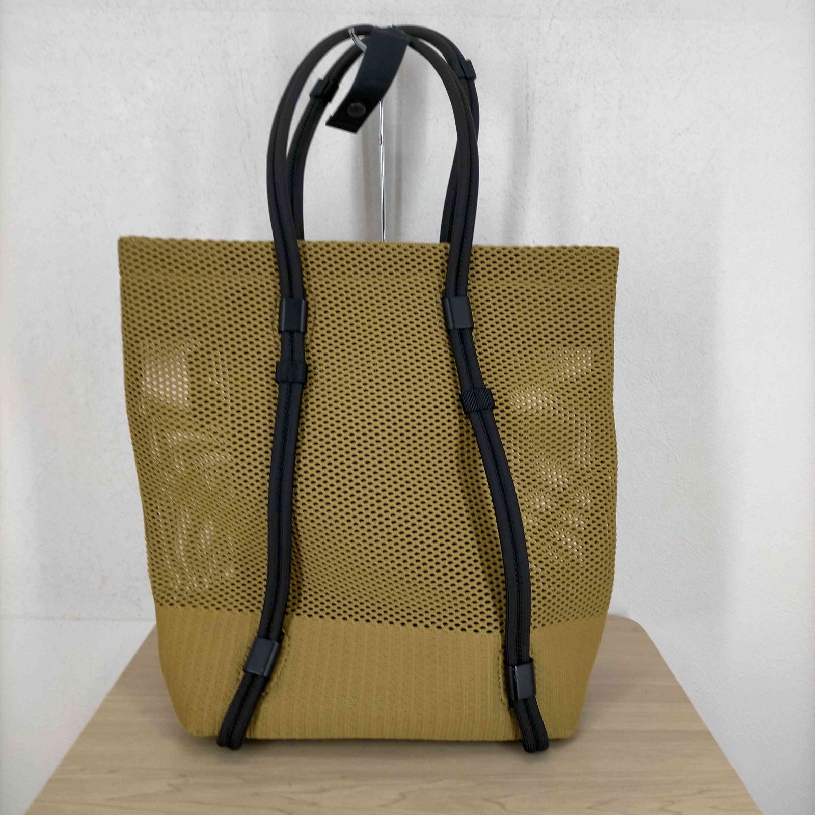 イッセイミヤケ ISSEY MIYAKE 132 5 20SS Kago Tote メンズ 表記