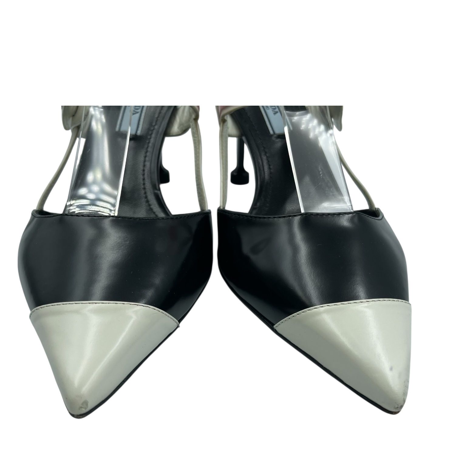 美品 プラダ PRADA レザー パンプス ブラック 34 美品 PRADA プラダ パンプス レザー ロゴ入り ブラック ピンク