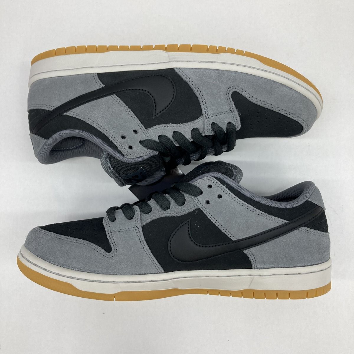 NIKE SB DUNK LOW PRO/Black and Smoke Grey 