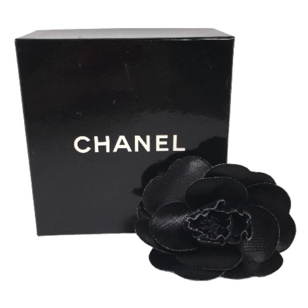 CHANEL カメリア コサージュ ブローチ シャネル レザー ブラック 黒 CHANEL シャネル コサージュ カメリア フラワー ステッチ レザー