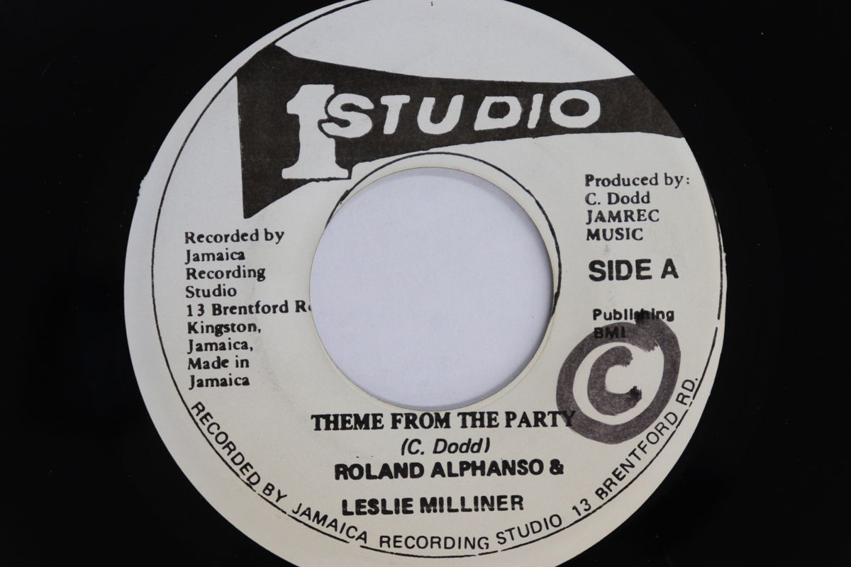 ジャマイカ7” Roland Alphanso, Leslie Millin Theme From The Party