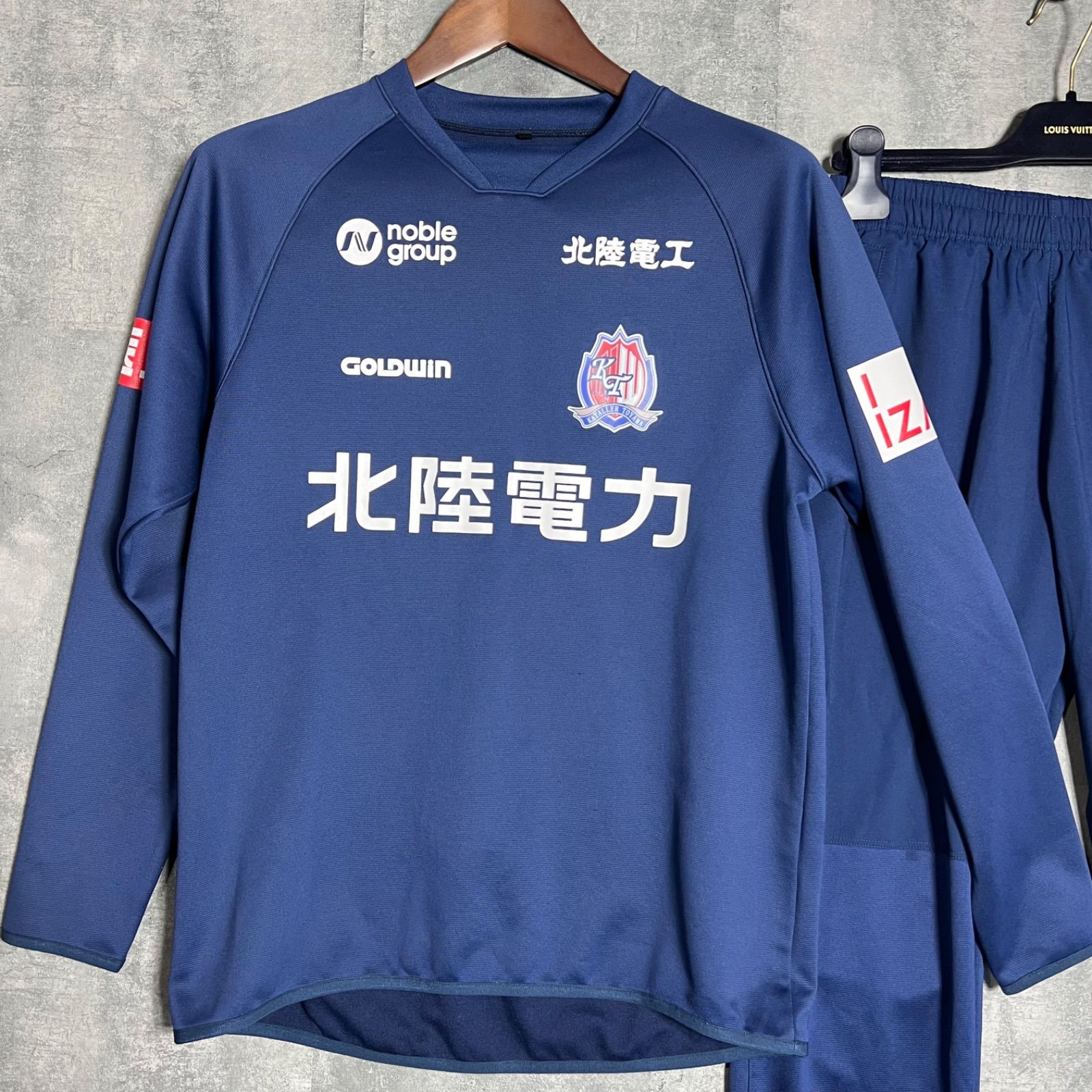 ⭐️カターレ富山支給品　練習着　希少 スポンサーロゴ　サイズXO上下ネイビー ⭐️カターレ富山支給品 練習着 希少 スポンサーロゴ サイズXO