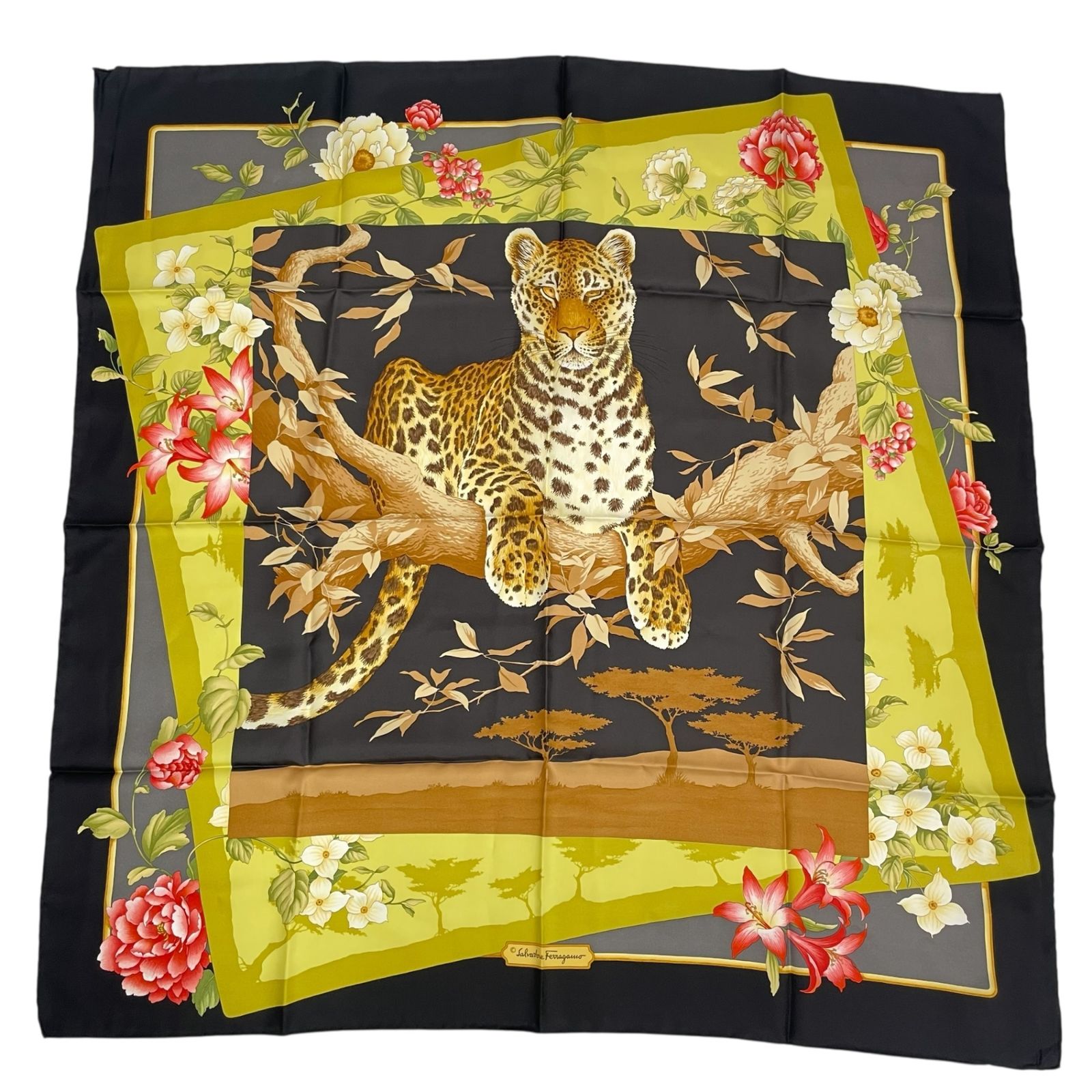 未使用　Ferragamo フェラガモ　シルク　スカーフ　大判　総柄　黒ヒョウ 未使用品 Salvatore Ferragamo フェラガモ スカーフ 大判 シルク