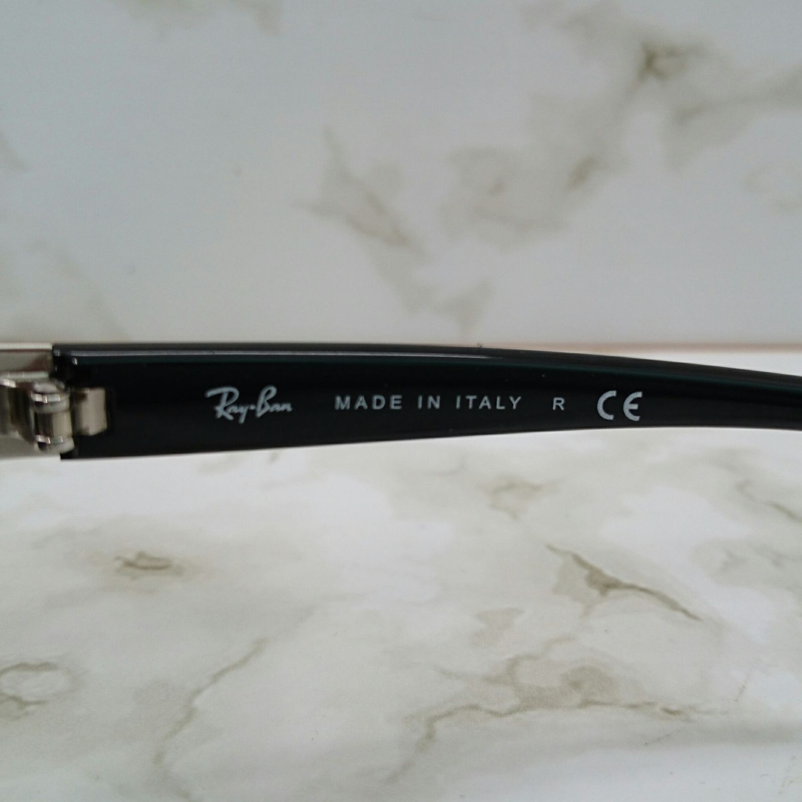 Ray-Ban レイバン RB3386 ポリッシュ シルバー サングラス Ray-Ban レイバン RB3386 ポリッシュ シルバー サングラス