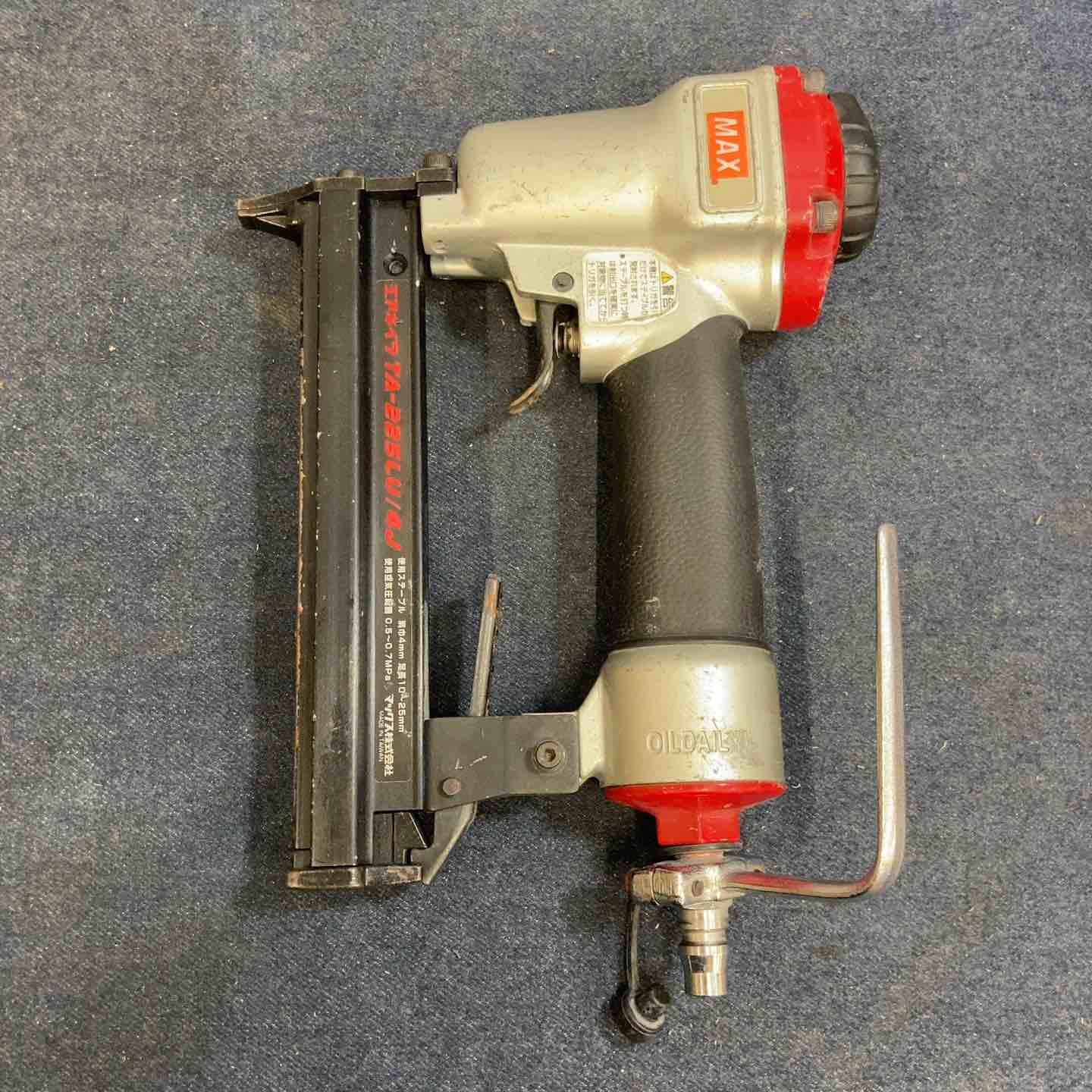 マックス MAX 常圧エアタッカ TA-225LU|4J 4mm×10～25mm 八潮店