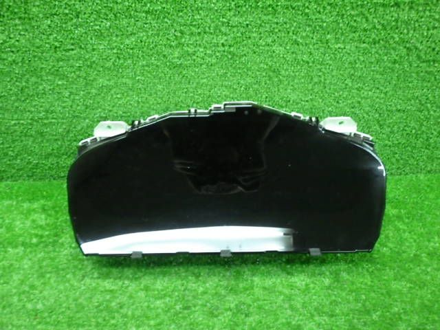 トヨタ　UCF30　セルシオ　スピードメーター　178733ｋｍ　200904120
