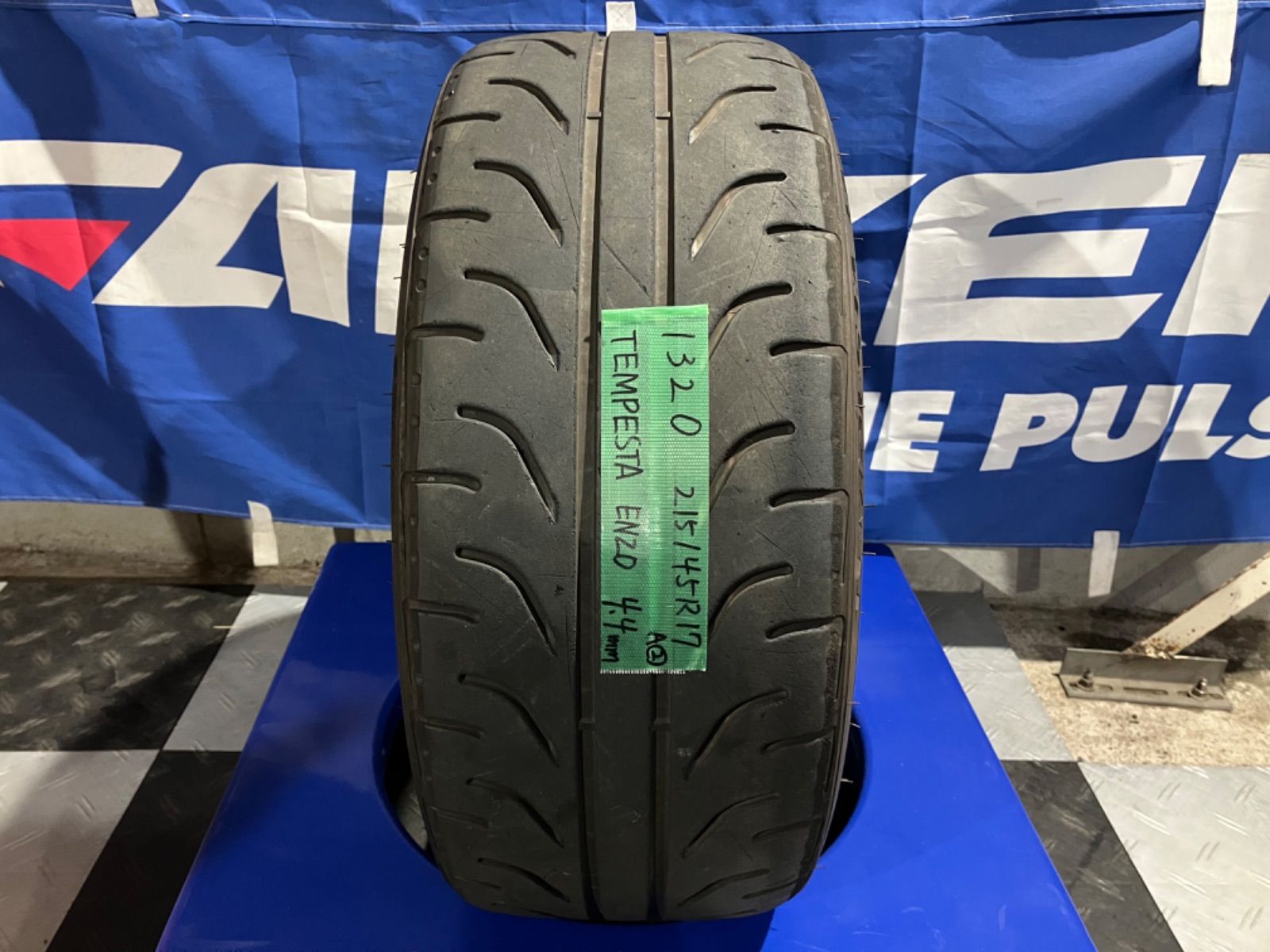 215/45R17 TEMPESTA ENZO V-03R 中古タイヤ2本 - 横浜のタイヤ専門店