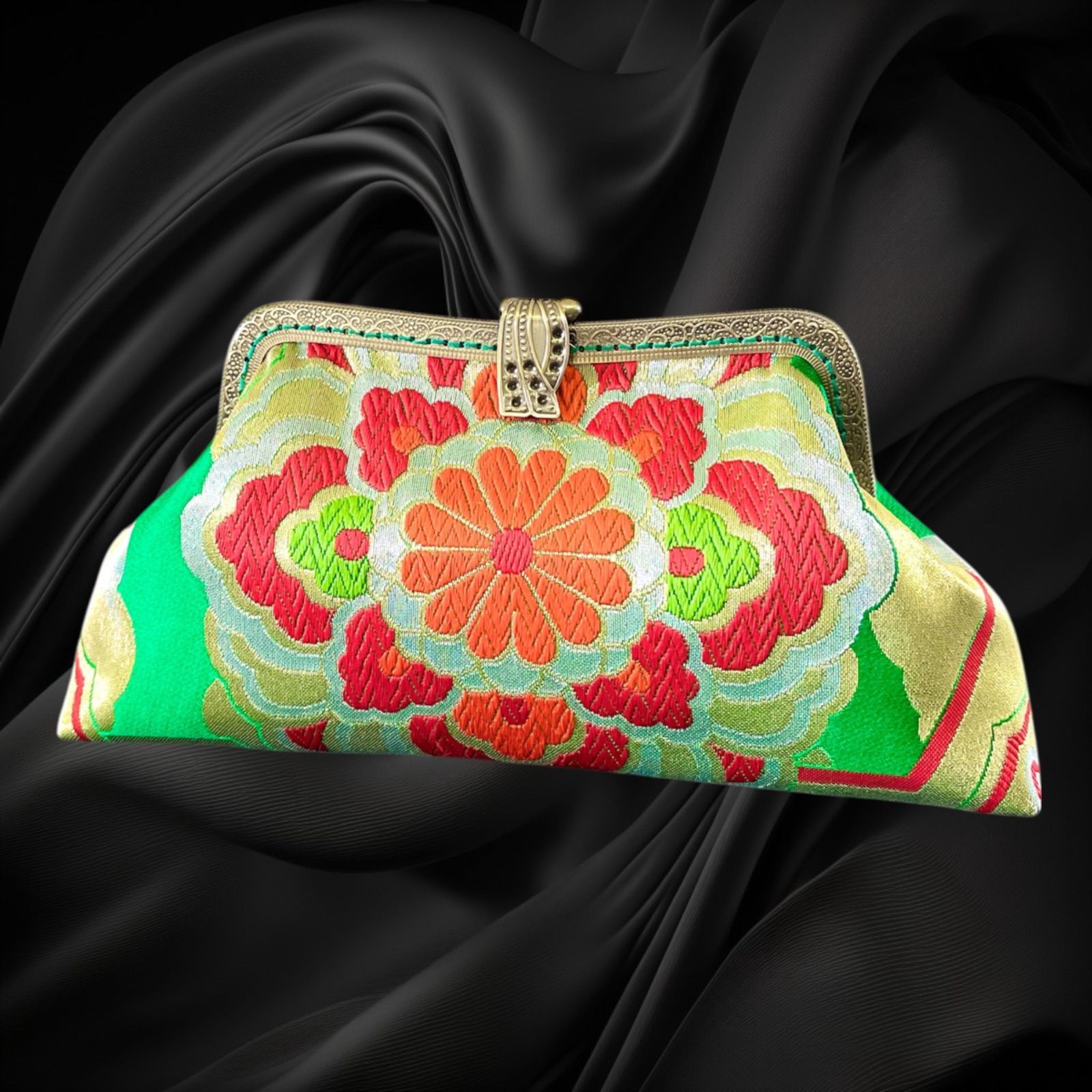 No.586 着物リメイクバッグ 和風クラッチバッグ 着物ショルダーバッグ