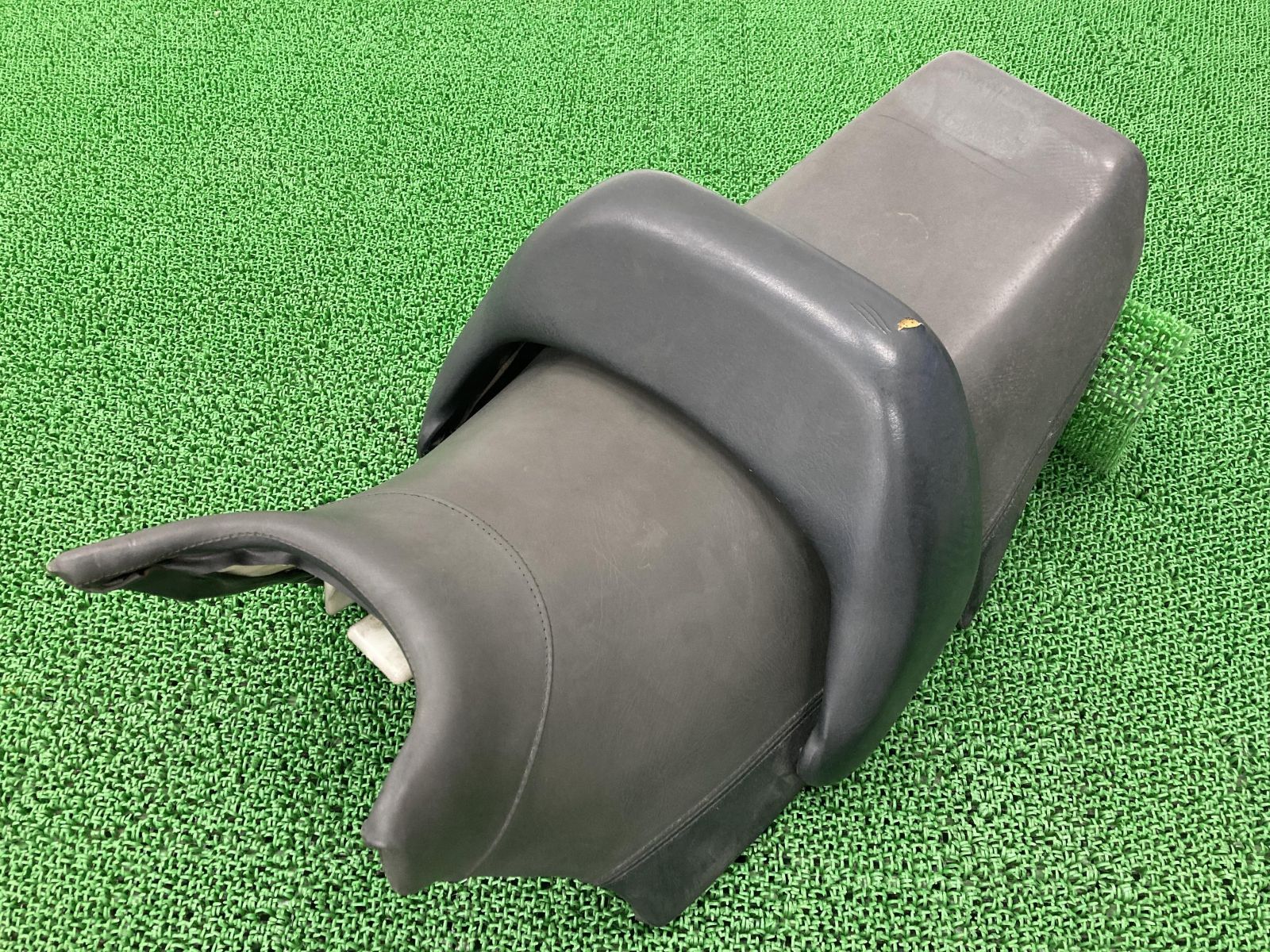 V-MAX シート 前後 1FK ヤマハ 純正 中古 バイク 部品 3UF