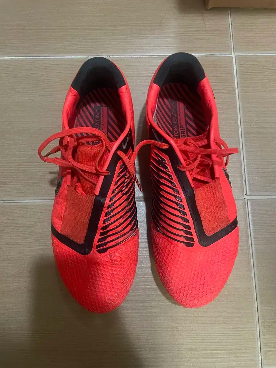 NIKE ナイキ ファントム エリート fg 265 ボスニア製