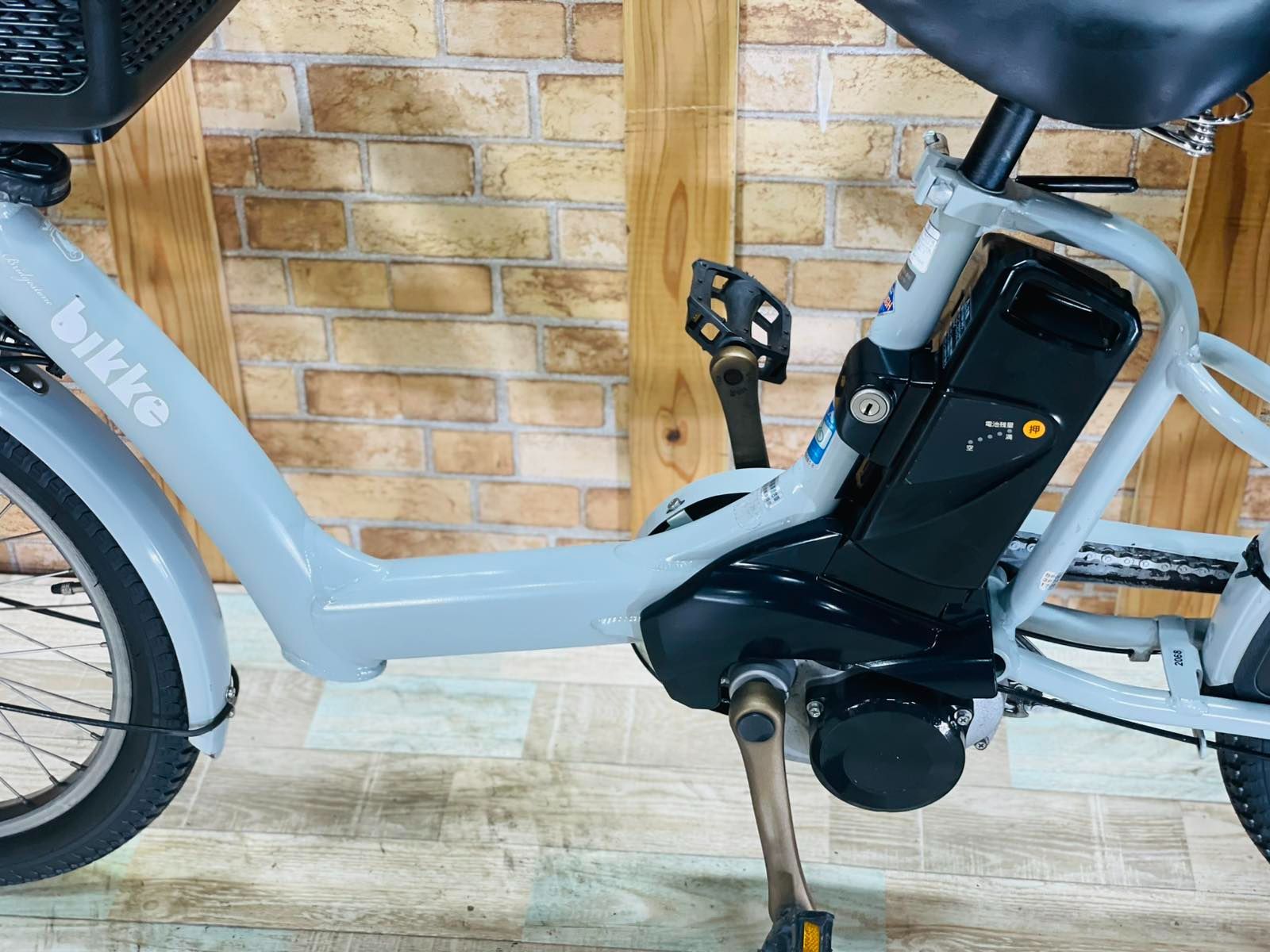超特価】【大人気モデル】【BIKKE】【8.9AHバッテリー】【ブルーグレー 