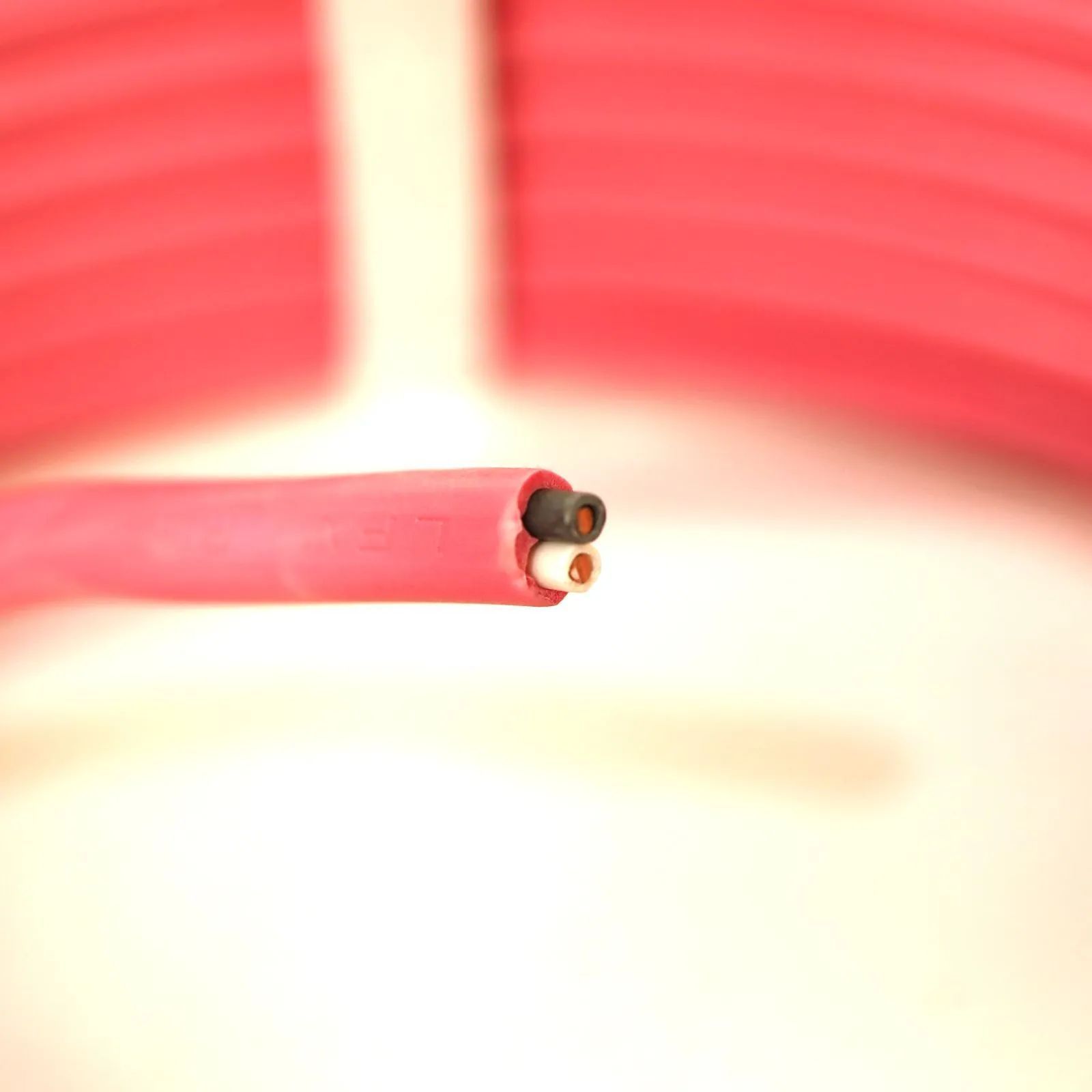  X 04409 矢崎電線 VVF PbF 2 0㎜ 赤 黒白 電線 建築資材 電気工事 ケーブル 電設資材 材料 資材