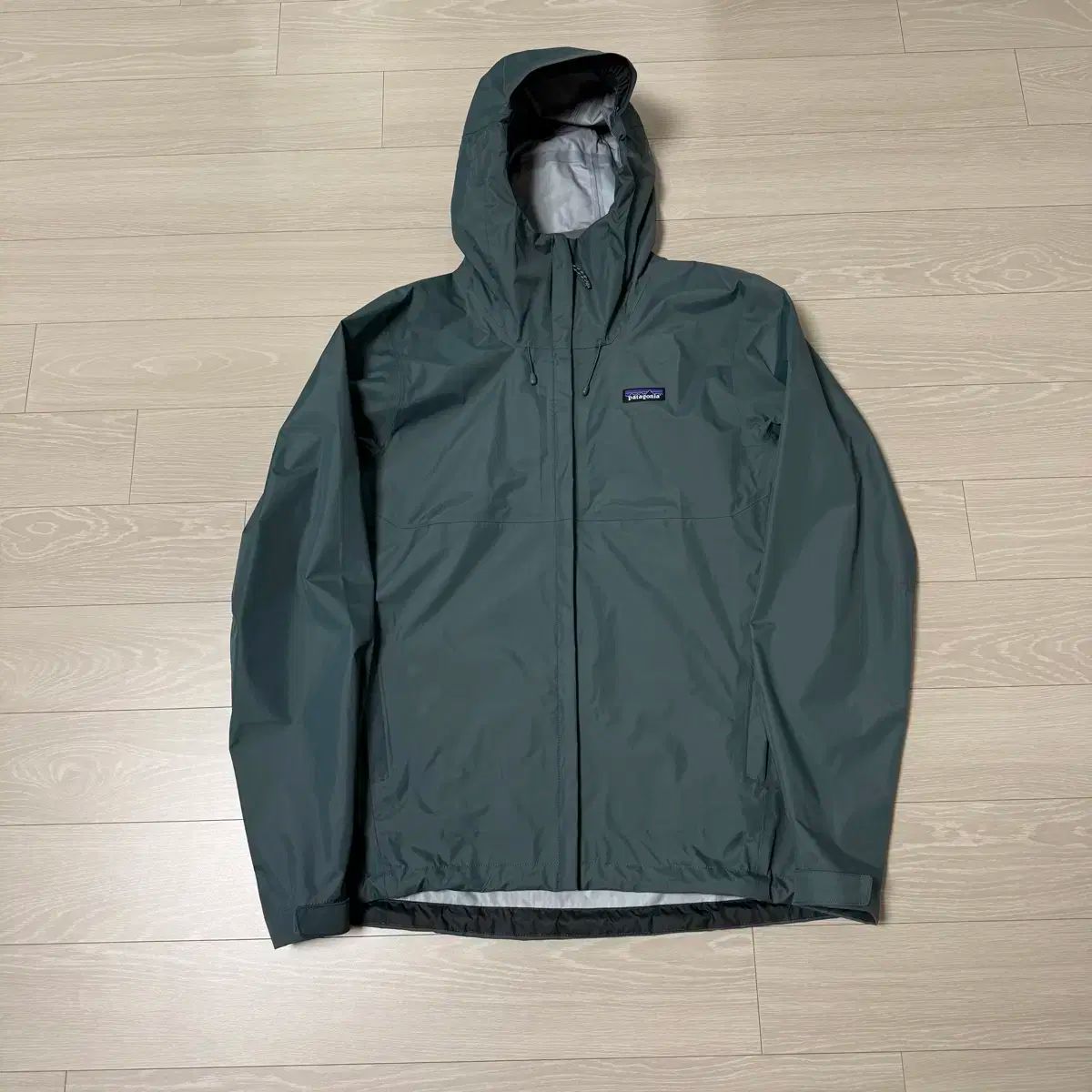 patagonia パタゴニア トレントシェル ヌーボー グリーン M
