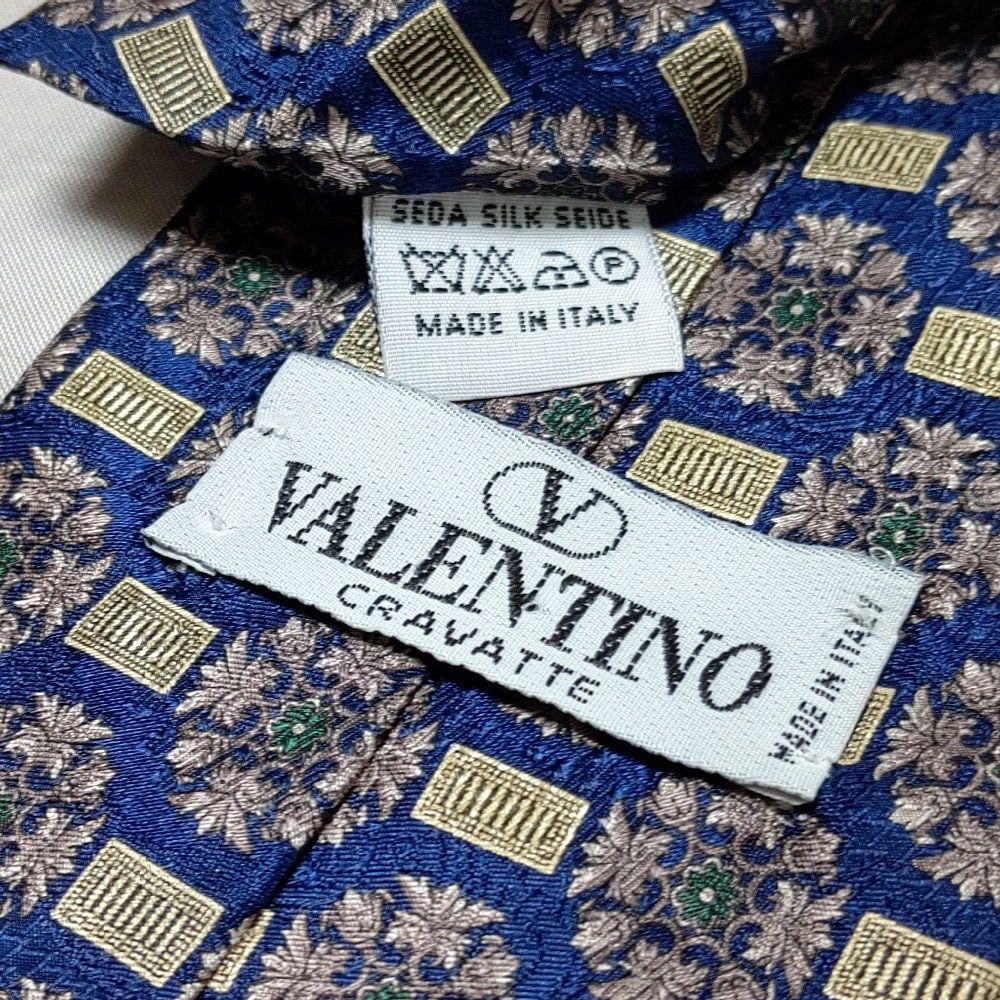 ヴァレンティノ Valentino 微光沢 ネクタイ イタリア製 シルク100