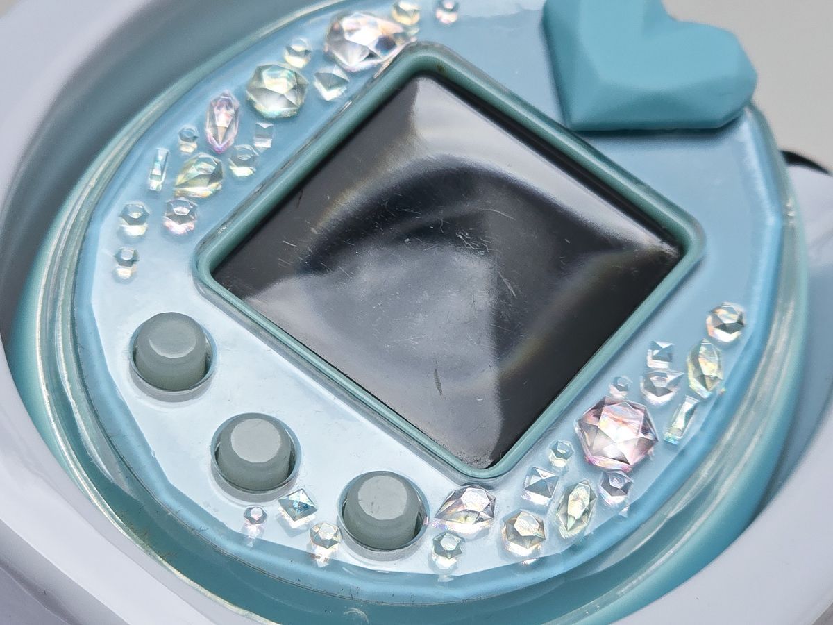 BANDAI たまごっちP's ブルー バンダイ 商品・サービスサイト | Tamagotchi P's ブルー | 商品情報