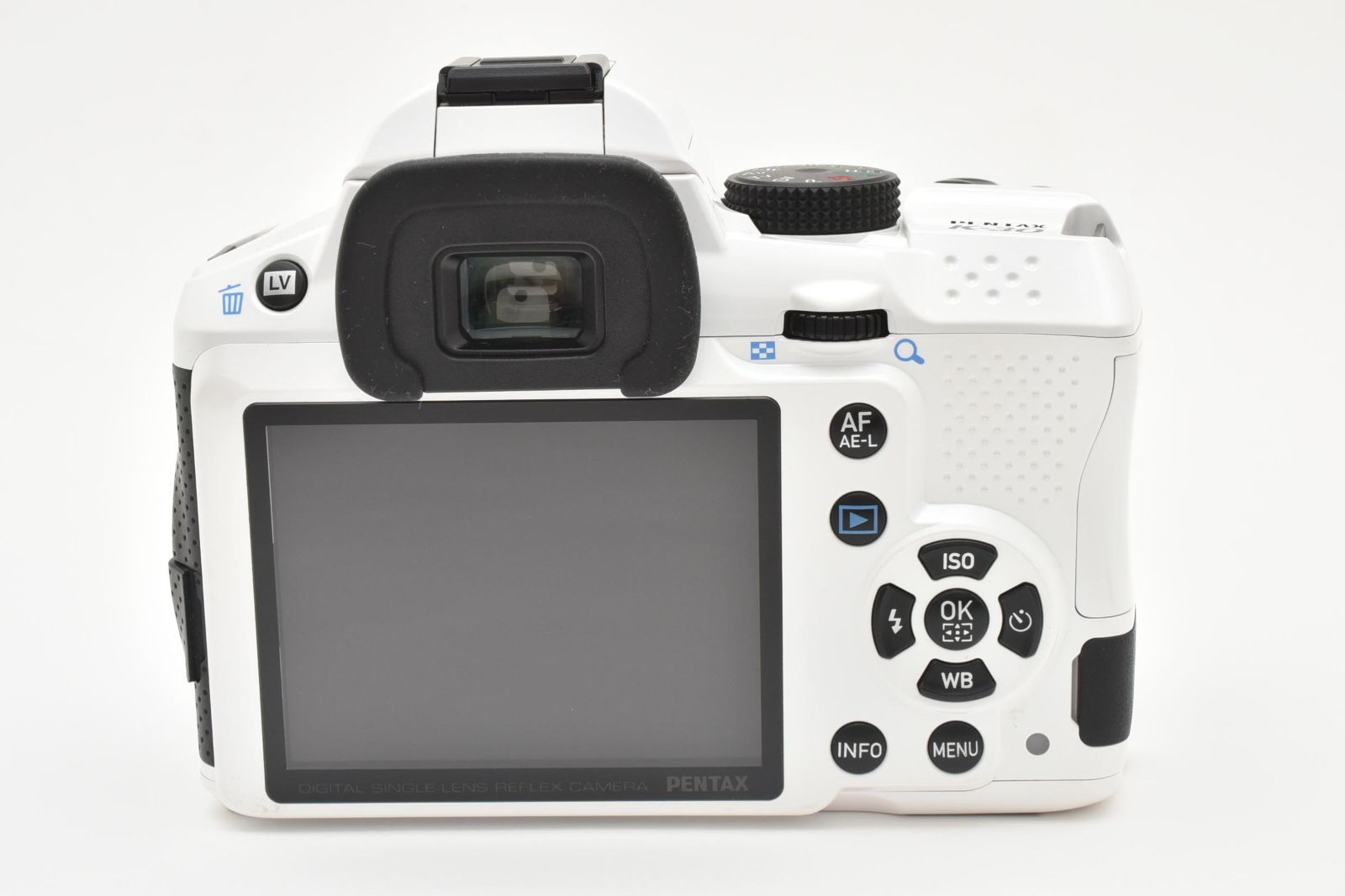 ペンタックス K-30 ボディ ホワイト ショット数2900：2549924 ペンタックス K-30 ボディ ホワイト ショット数2900：2549924