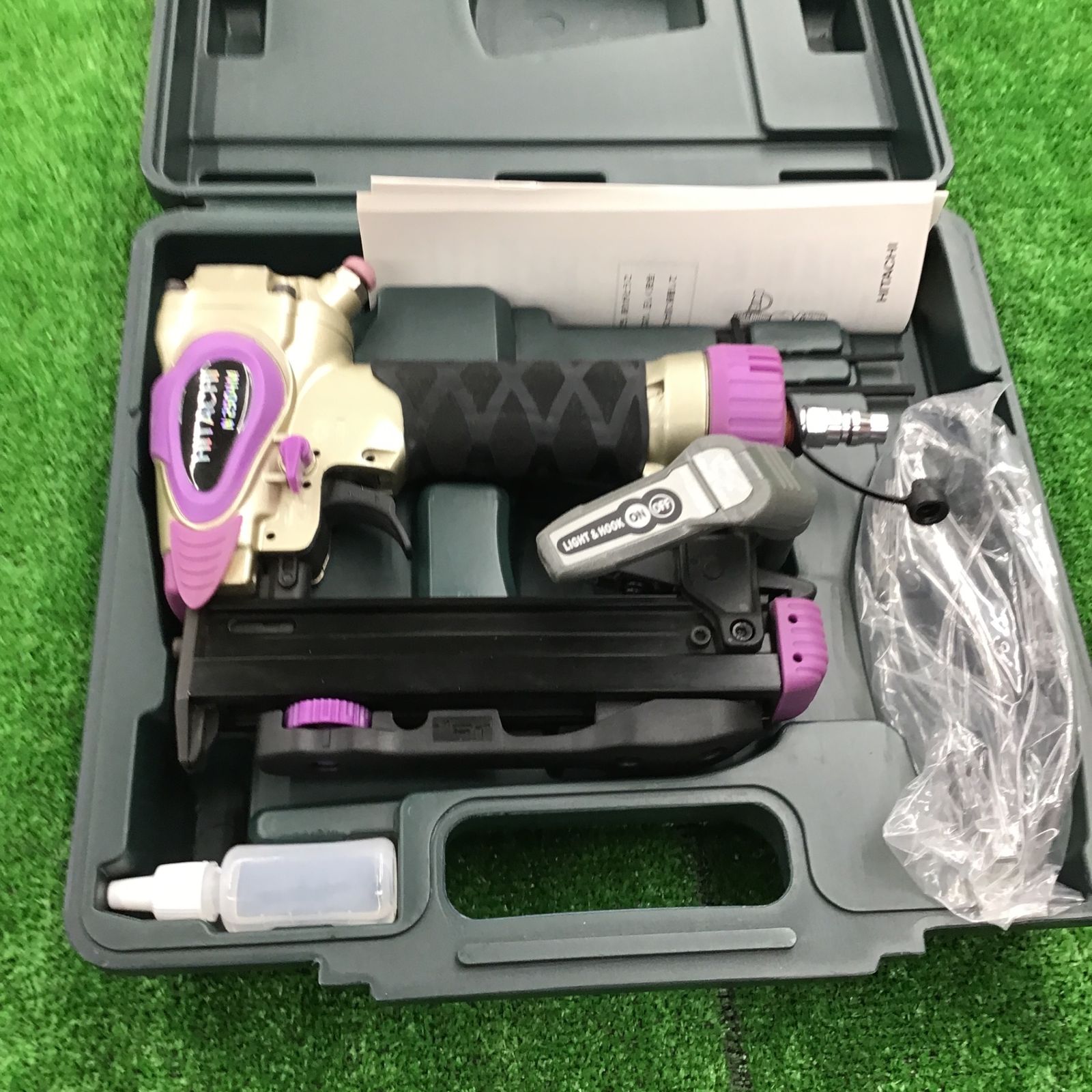 美品！☆ハイコーキ(HIKOKI ※旧:日立工機) 常圧エアタッカ N2504M 