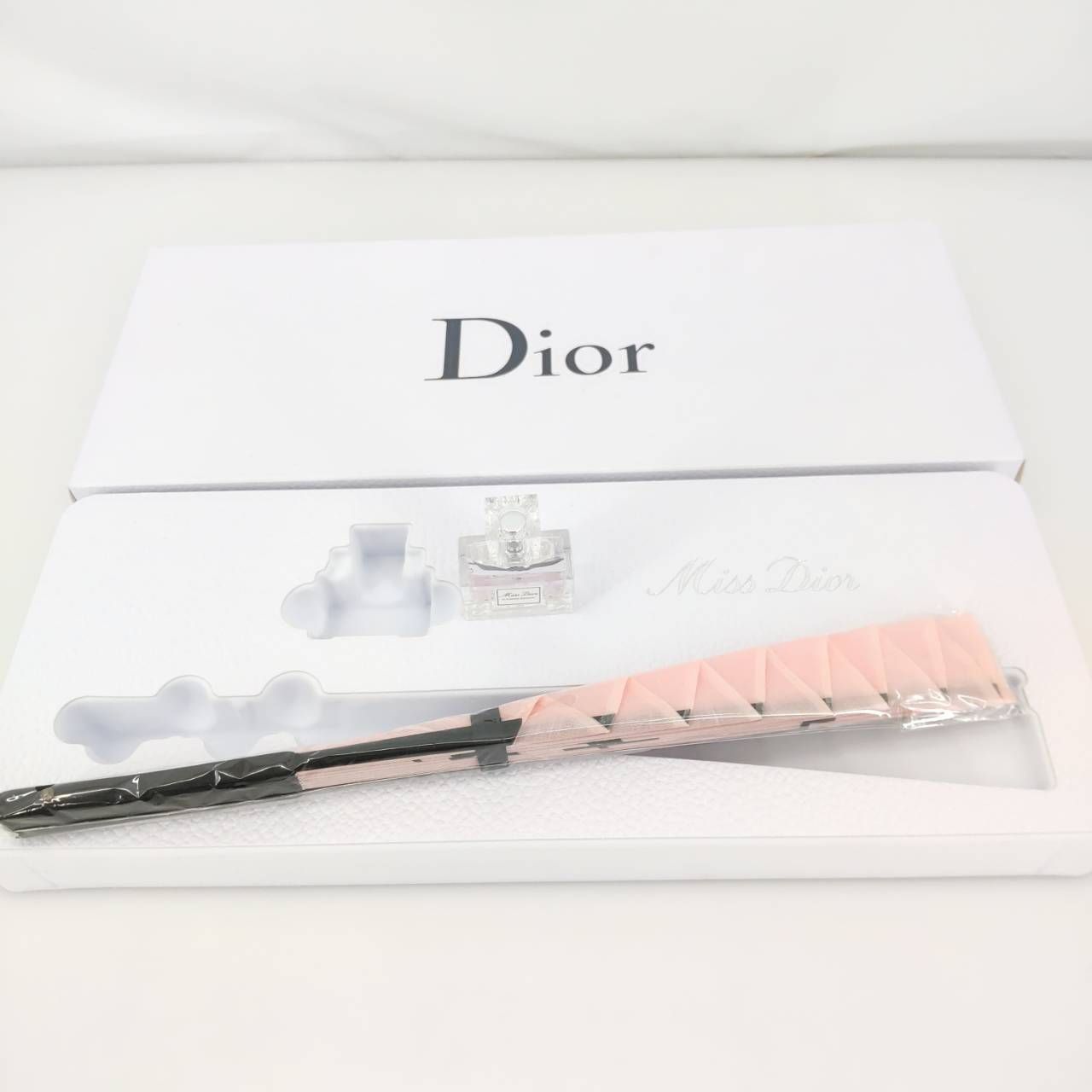 05m0312 【Dior】 ディオール ノベルティまとめ スター ピンバッジ