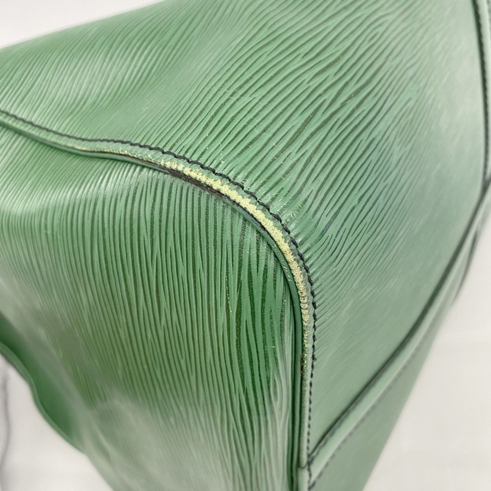 ボストンバッグ