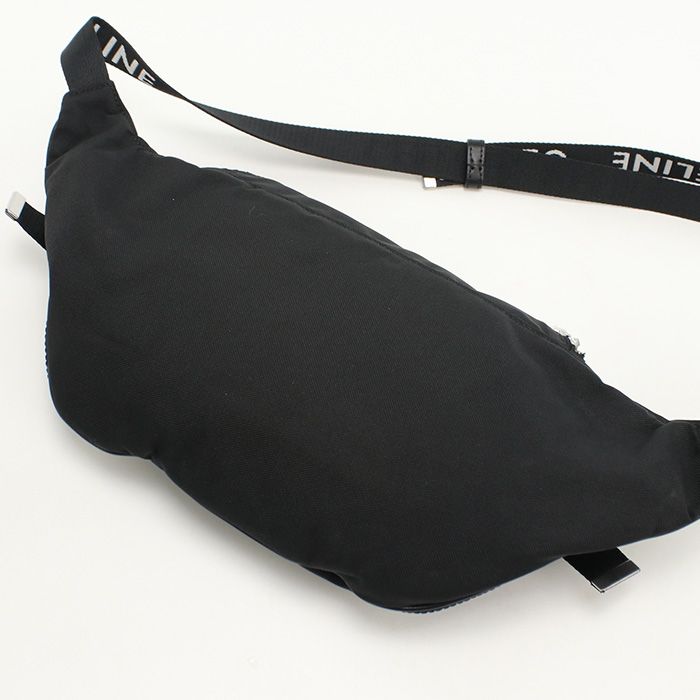 ★CELINE[セリーヌ] トレッキング ベルトバッグ ナイロン★ 関税・送料込 Celine トレッキング ベルト バッグ (CELINE