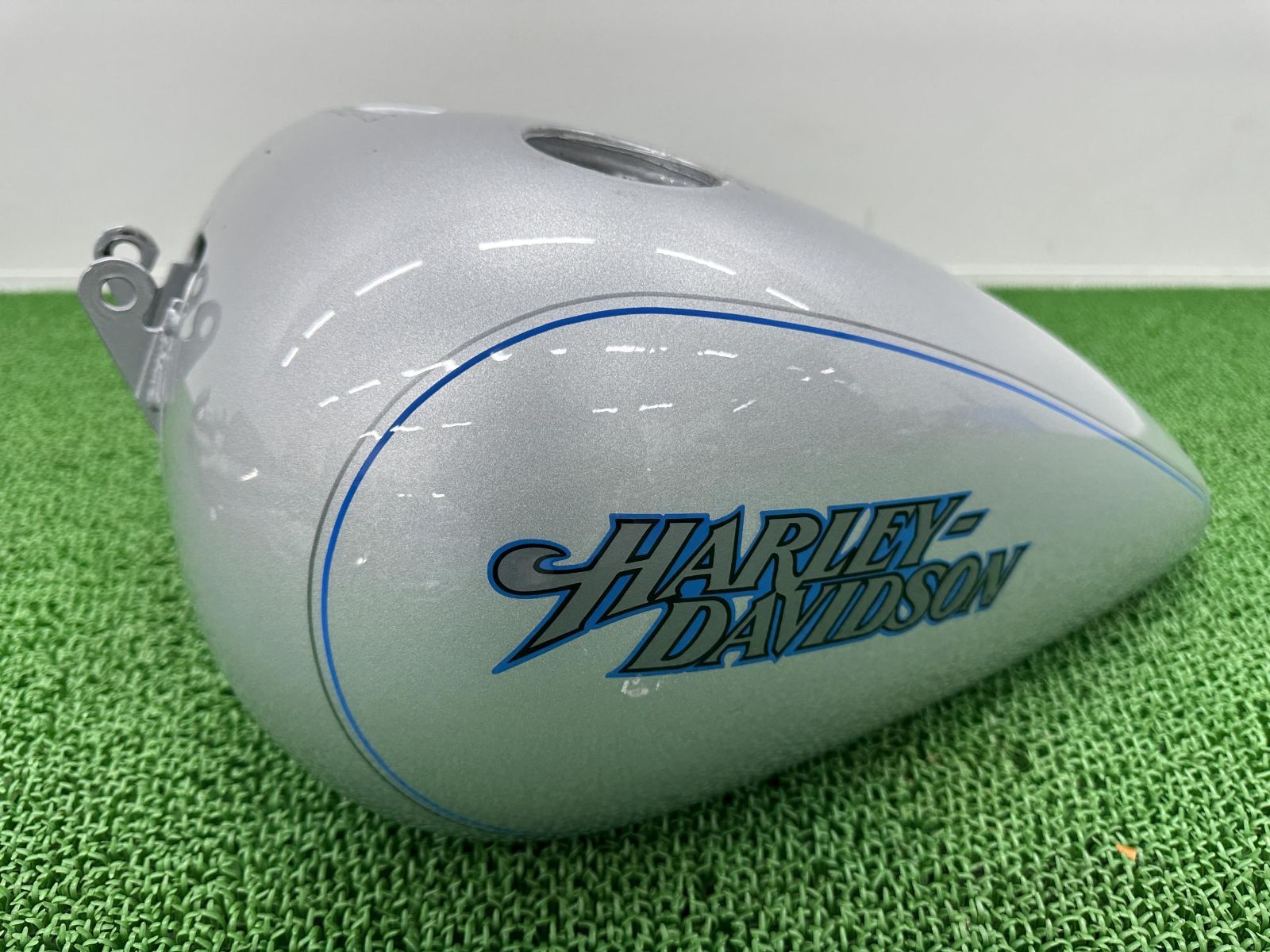 ハーレーダビッドソン　FLHX ストリートグライド　ガソリンタンク　中古品 ハーレーダビッドソン FLHX ストリートグライド ガソリンタンク 中古品