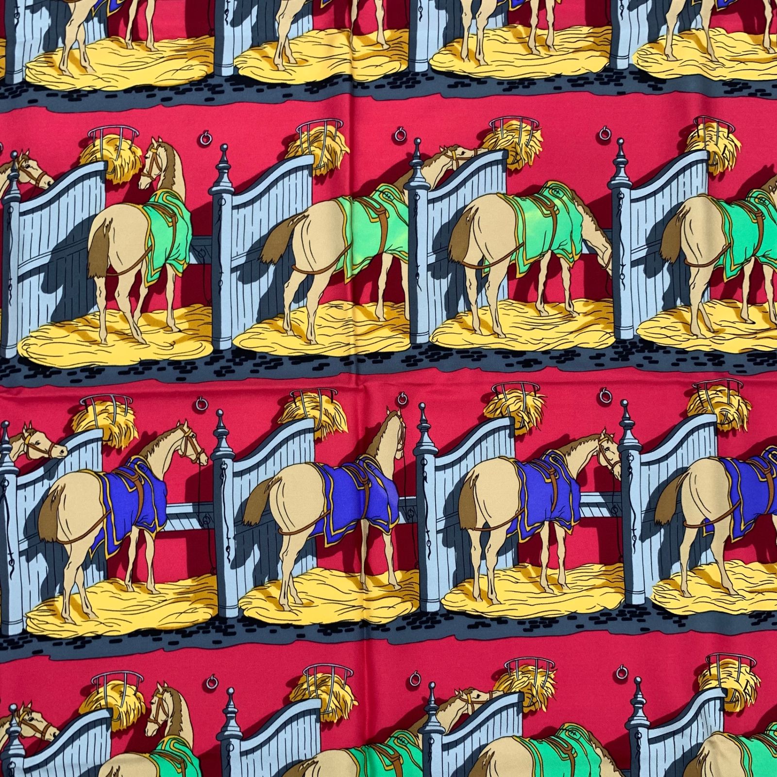 美品 HERMES エルメス カレ90 ECURIES 厩舎 馬柄 スカーフ シルク100