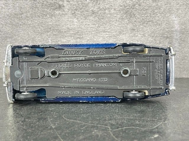 英国ディンキー　ヴィンテージ　オリジナル　ロールスロイスファンタムV　Dinky DINKY TOYS ROLLS ROYCE PHANTOM V BLUE 124 MINT BOXED | eBay