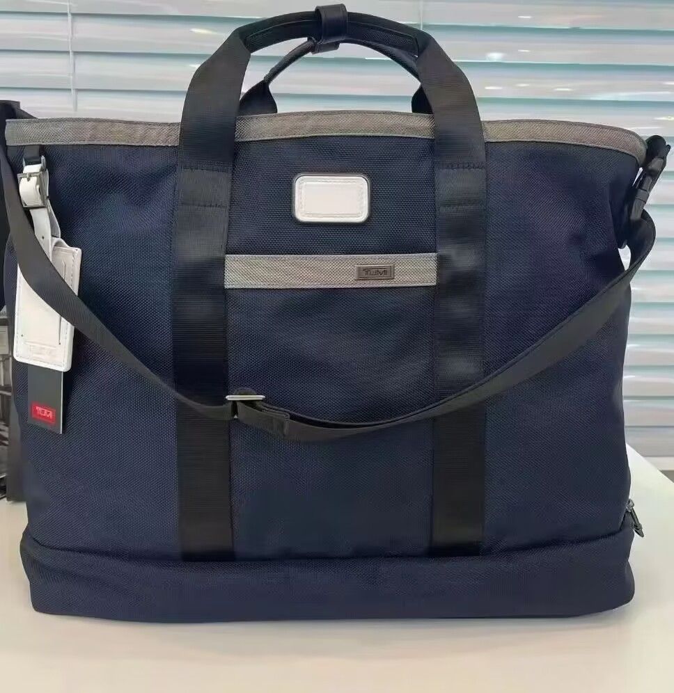 新品 TUMI 清々しい Alpha3 キャリーオールトート 2203152