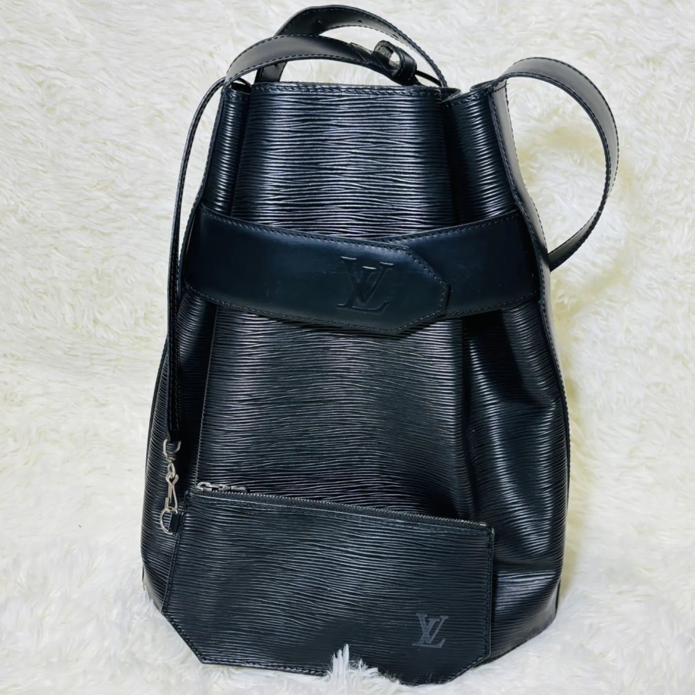 ルイ・ヴィトン Louis Vuitton □サックデポール□エピ ノワール ルイ・ヴィトン Louis Vuitton □サックデポール□エピ ノワール