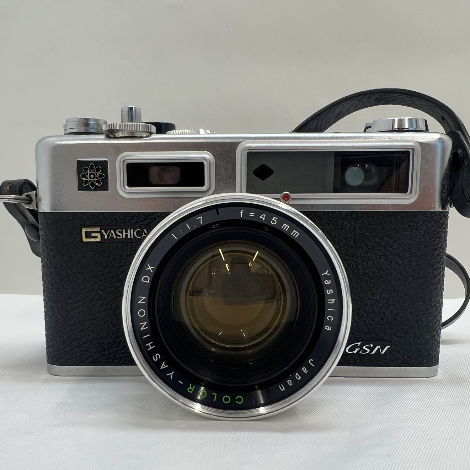 フィルムカメラ YASHICA ELECTRO35 GSN 45mm f1.7 Yashica Electro 35 GSN Rangefinder Film Camera w/45mm f1.7 Lens