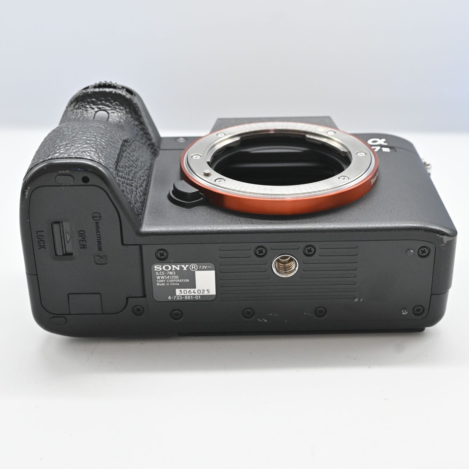 ミラーレス一眼 α7