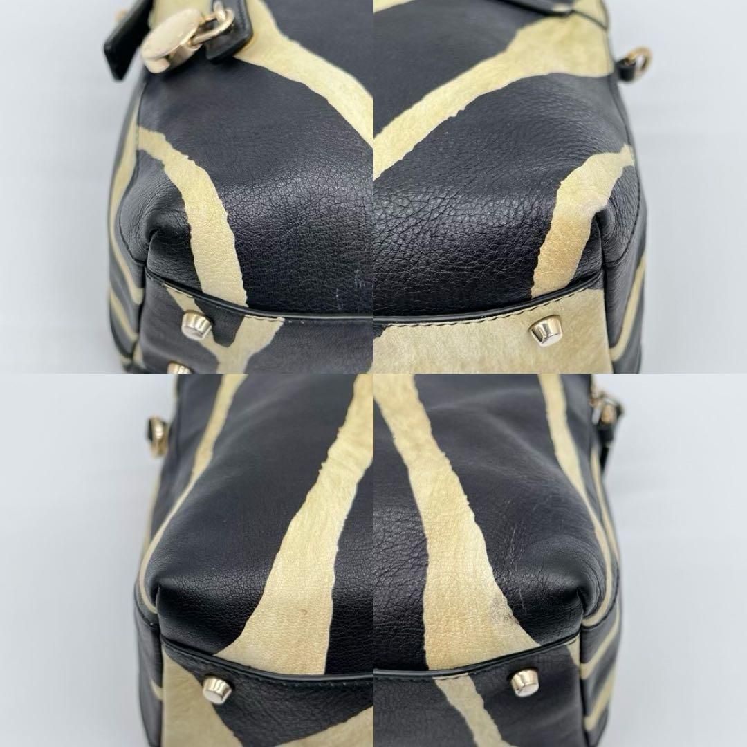 美品】FURLA PIPER ハンドバッグ 2way ハーフムーン ゼブラ柄 美品】FURLA PIPER ハンドバッグ 2way ハーフムーン ゼブラ柄