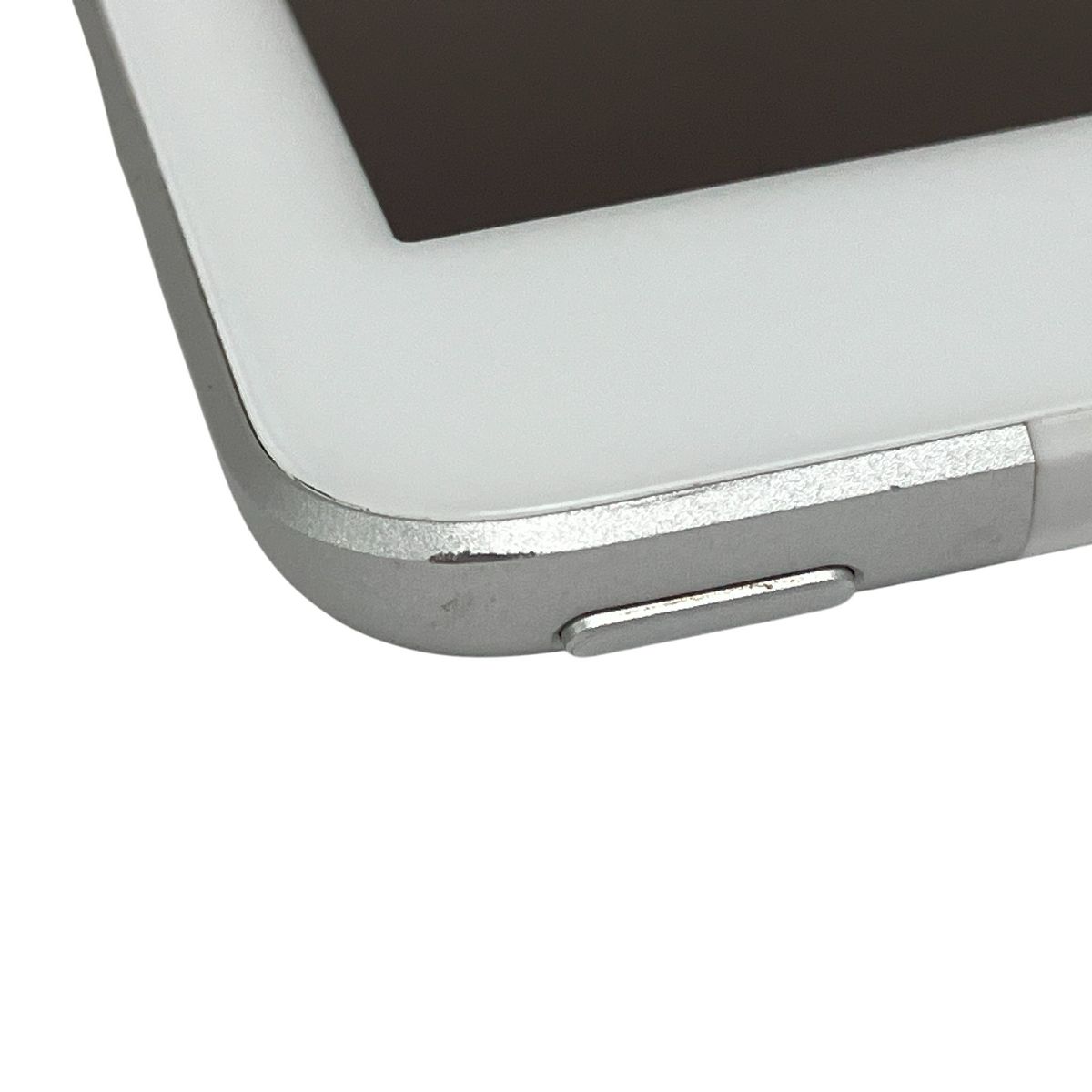 人気商品 Apple MW6C2J|A iPad 第7世代 タブレット 32GB 10.2インチ シルバー Wi-Fi Cellular SIMフリー モデル F10535009 取付無料