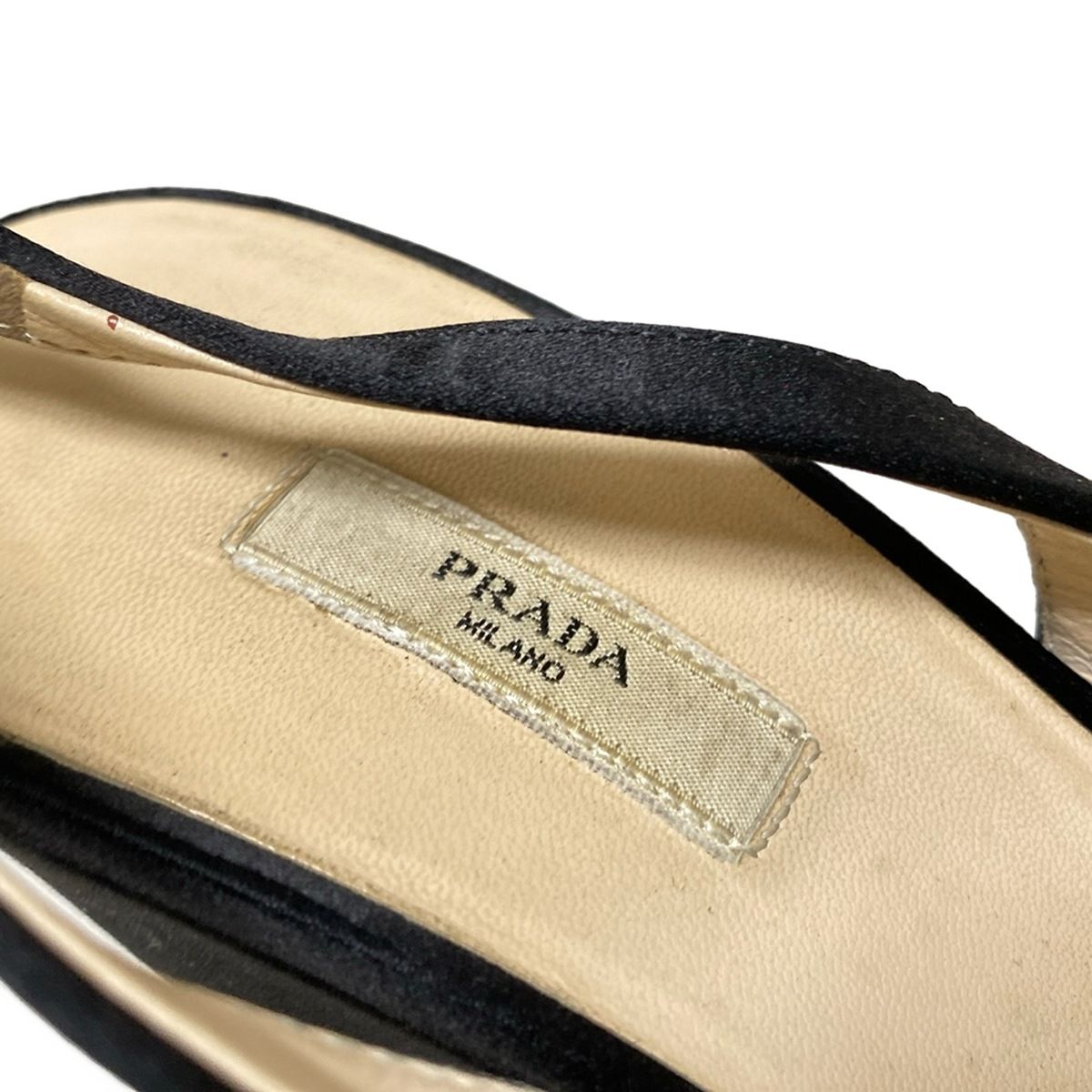 プラダ　PRADA ストラップサンダル　フラワーソール PRADA プラダ サンダル フラワー ラバー レディースサイズ35 靴