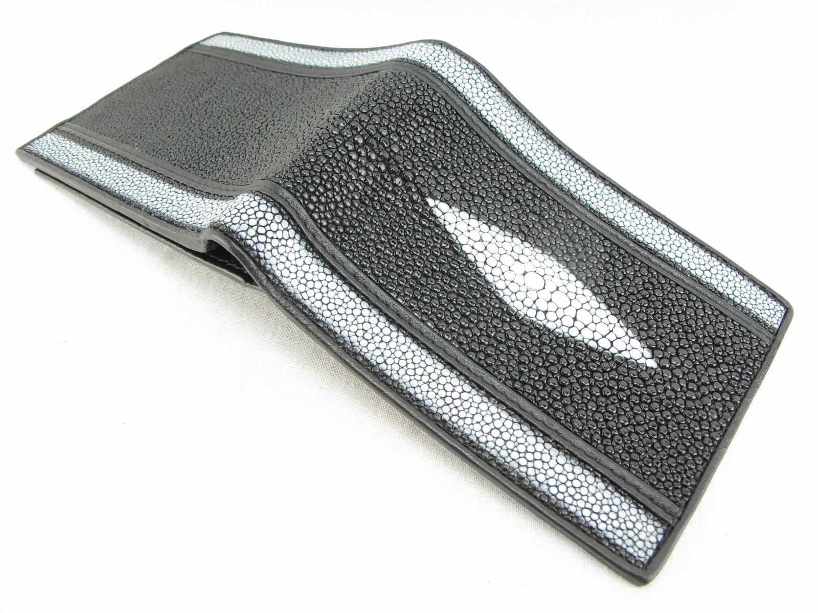 エイ革の財布 PELGIO