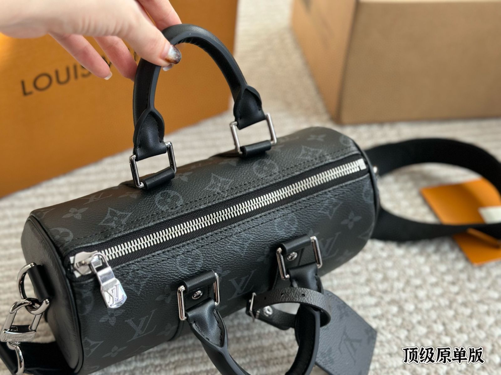 ルイ・ヴィトン X NIGO KEEPALL XS 牛革 ハンドバッグ Louis Vuitton Nigo Keepall XS Monogram Bag Blue (Louis