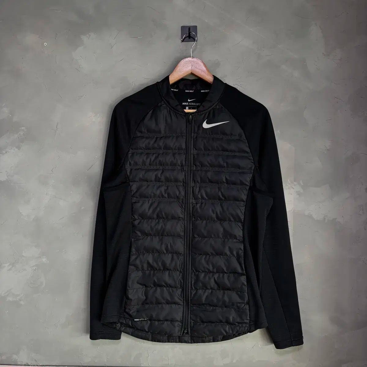 Nike(ナイキ） ゴルフ エアロロフト 軽量パッド入りジャケット