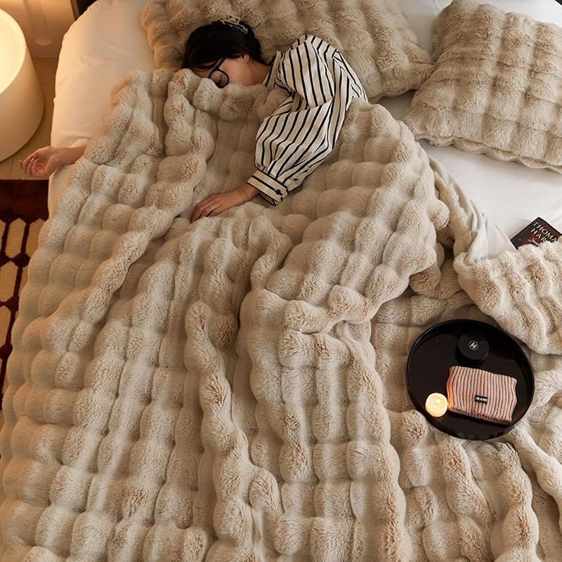 Lautem 毛布 TV-SNSで話題 ふわとろ毛布 もうふ ふわふわ ブランケット ふわもこ おしゃれ もこもこ ひざ掛け ソファー掛け 柔らかく肌触 毛抜けない 洗える 静電気防止 吸湿発熱 抗菌防臭 ベージュ 100x160cm 0