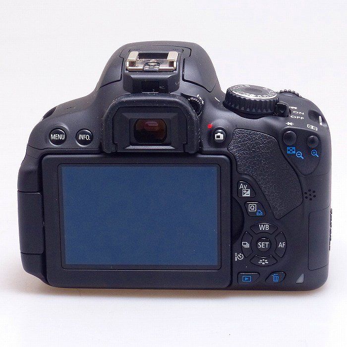 EOS KISS