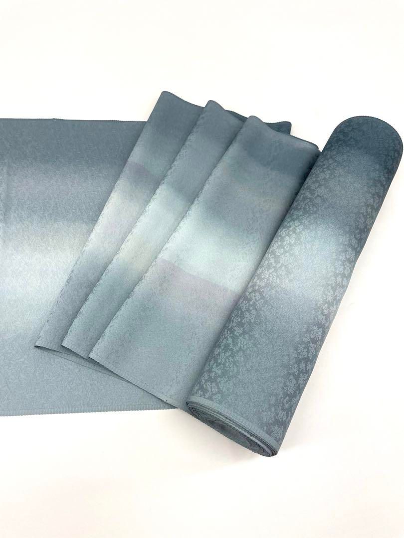 小紋 紋意匠 縦ぼかし ブルーグレー色系 正絹 反物 - メルカリ