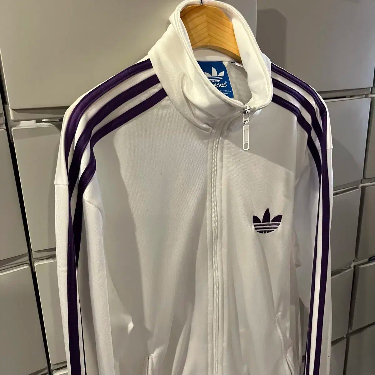 adidas アディダス ファイヤーバード 必須アイテム ホワイトベイト ジャージ トラックトップス