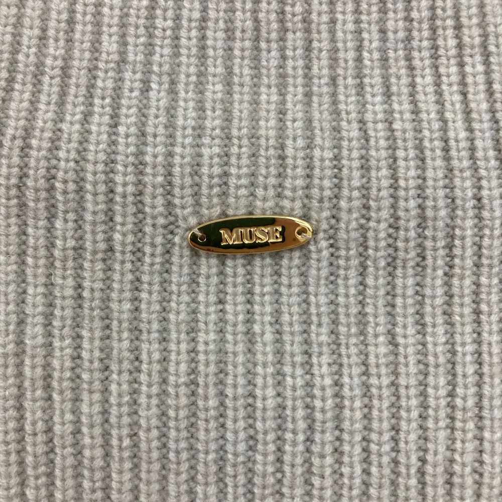 アゼ タートルネック