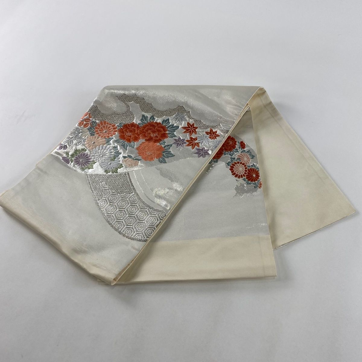 開き名古屋帯 美品 秀品 夏帯 縦絽 渦潮 波頭 ベージュ 正絹 中古 開き名古屋帯 美品 秀品 夏帯 縦絽 渦潮 波頭 ベージュ 正絹 中古